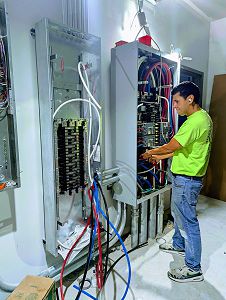 Commercial electrical installation by D&E Proelectric LLC