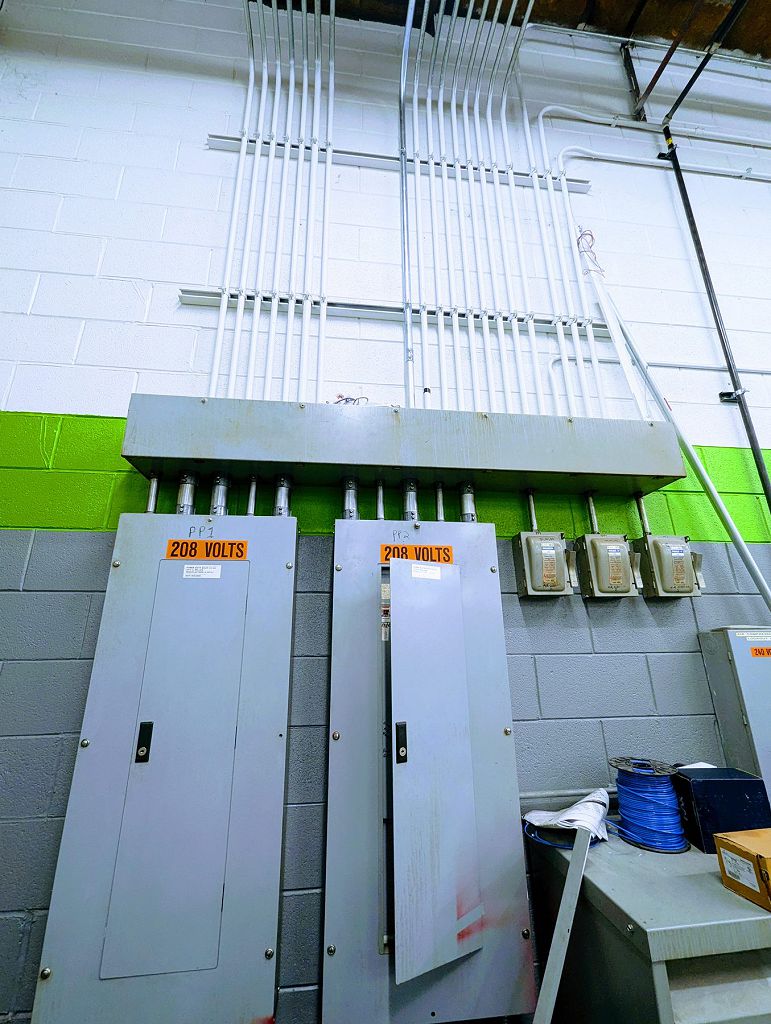 Commercial electrical installation by D&E Proelectric LLC